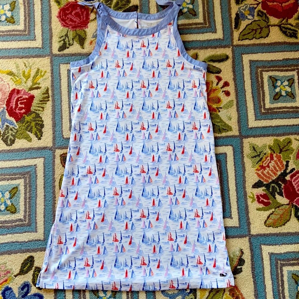 Vineyard vines girls performance dress 14 NWOT